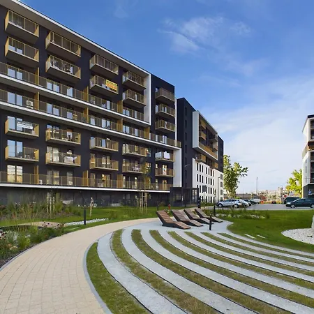 Exceptional With Parking By Renters *