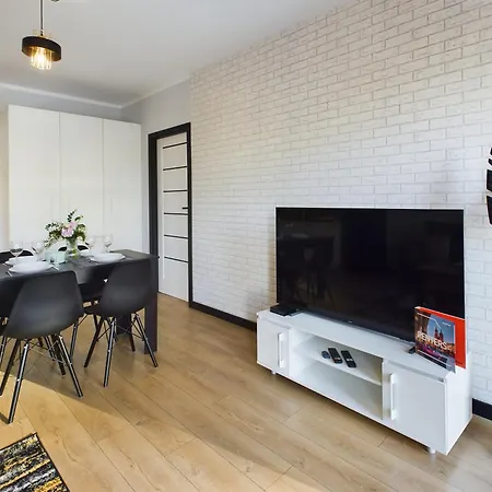 Exceptional With Parking By Renters Krakow
