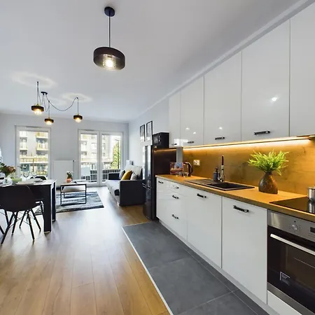 Exceptional With Parking By Renters Krakov